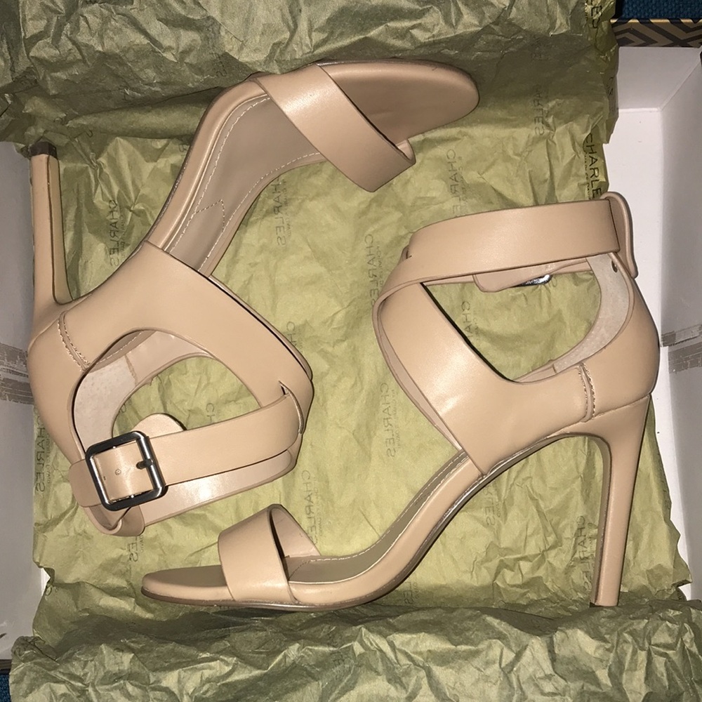 Charles By Charles David Size 7 Heel - image 2